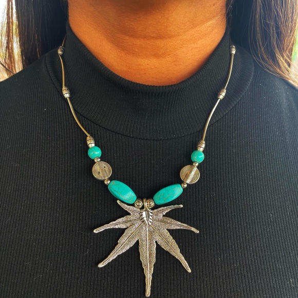 The Turquoise Tribal Necklace - Picture 1 of 2